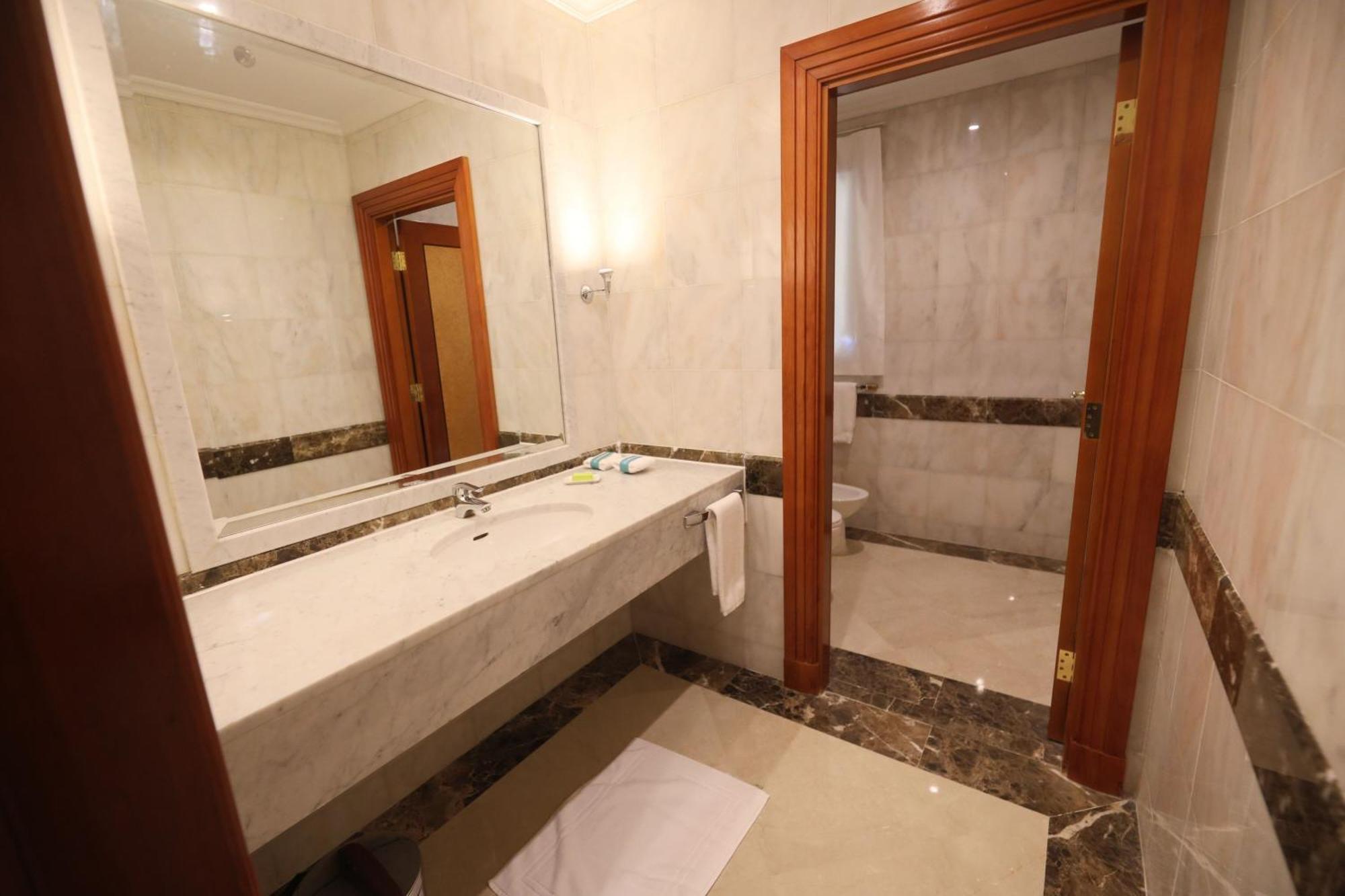 Le Meridien Médine Extérieur photo Bathroom