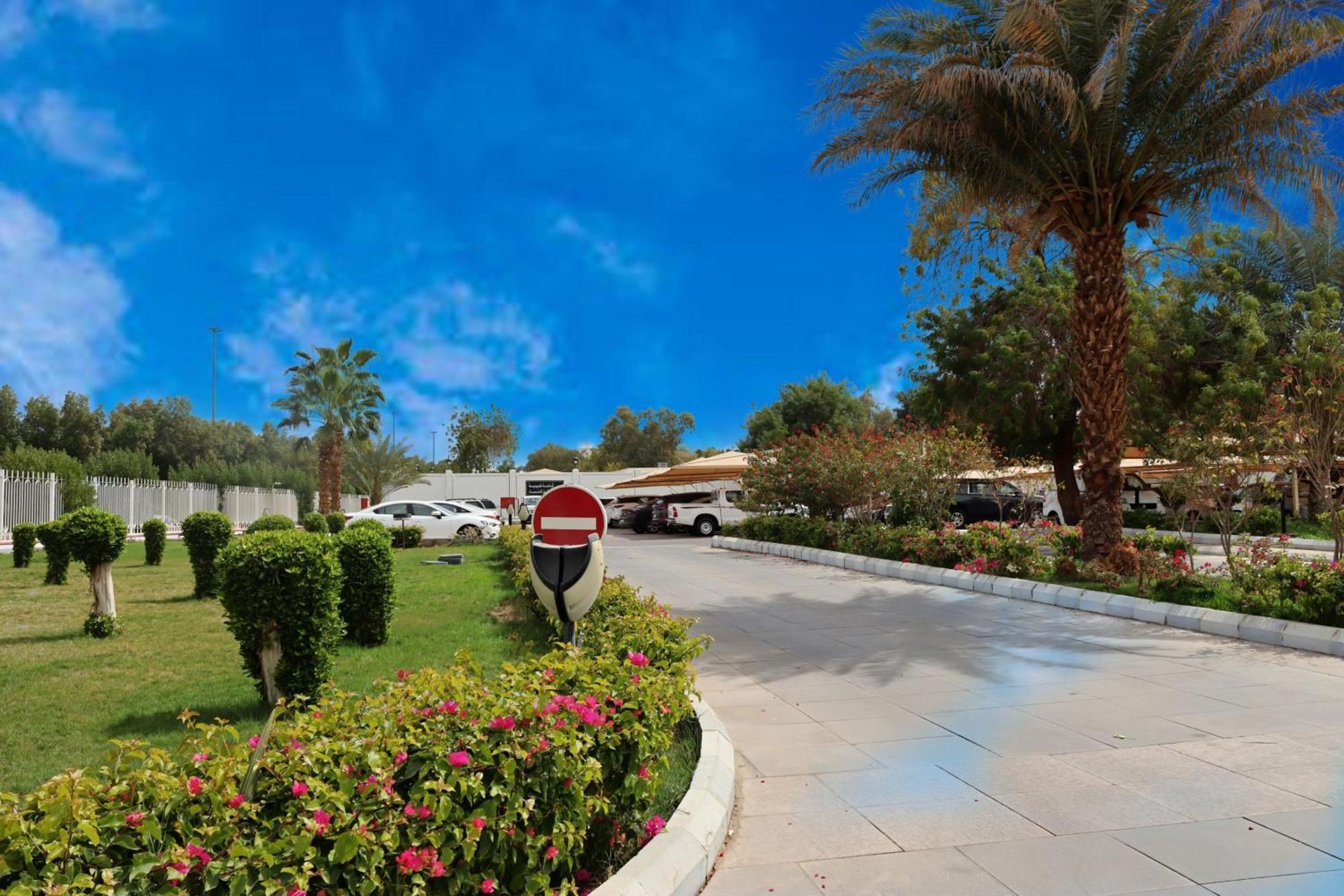 Le Meridien Médine Extérieur photo The entrance to the resort